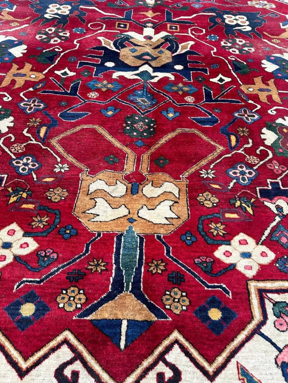 Très beau tapis persan