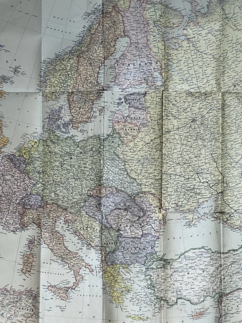 Très grande carte 93x73 : Europe Physique et Politique, imprimée par L