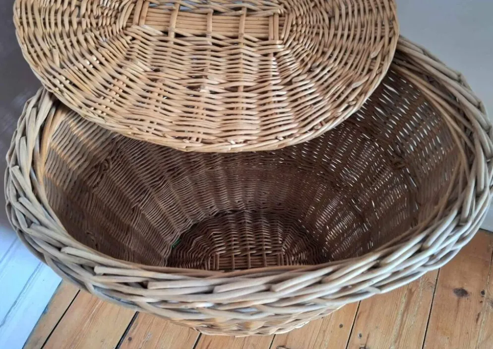 Très grand panier vintage en rotin, décoration rétro osier