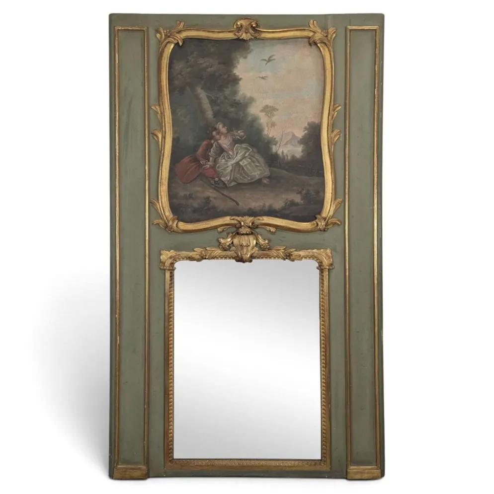 Trumeau Louis XV en bois laqué vert à scène galante