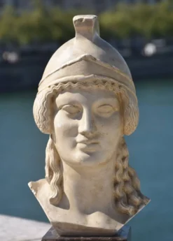 Tête de l'Athéna de Poitiers, vers 1960