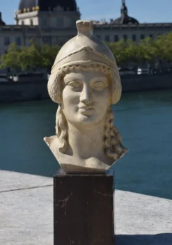 Tête de l'Athéna de Poitiers, vers 1960