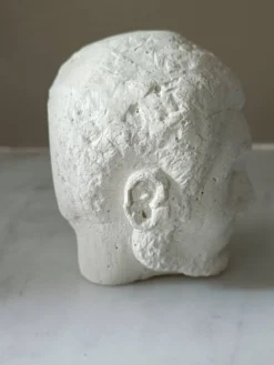Tête d'homme en plâtre