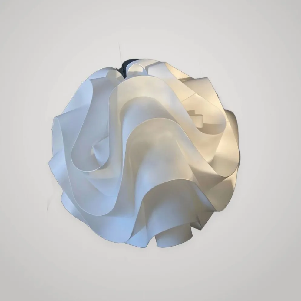 Tulipe de suspension Le Klint modèle 172 (boule de 40 cm de diamètre).
