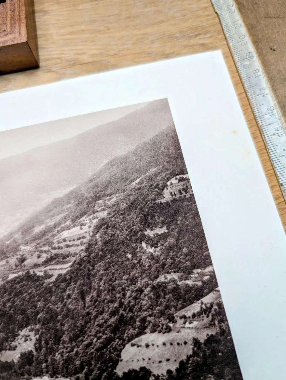 Ugine, Savoie. Planche photo imprimée en 1942.
