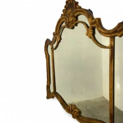 Un miroir mural vénitien spectaculaire, du milieu du 19e siècle.