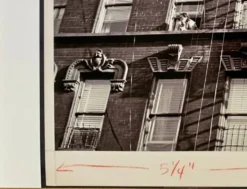 Un regard suspendu Escalier de secours d'appartements New York City – 1953