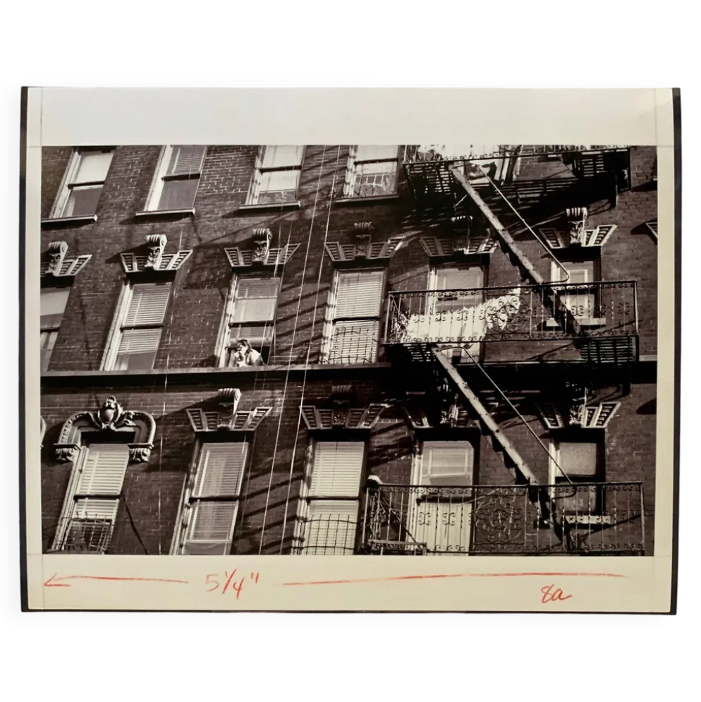Un regard suspendu Escalier de secours d'appartements New York City – 1953