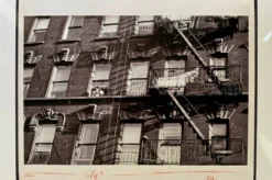 Un regard suspendu Escalier de secours d'appartements New York City – 1953