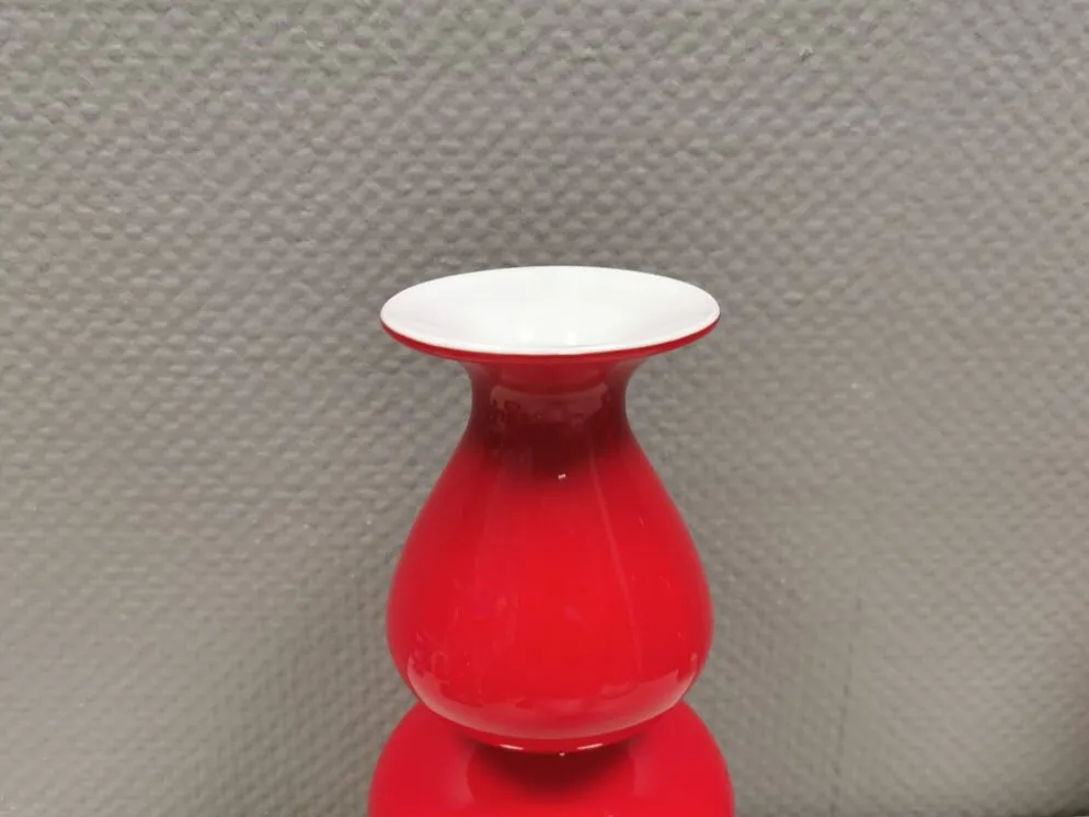 Un vase Carnaby extrêmement rare de couleur rouge corail par Per Lütken 1968.