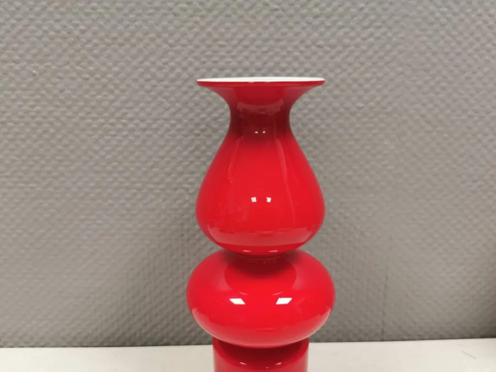Un vase Carnaby extrêmement rare de couleur rouge corail par Per Lütken 1968.