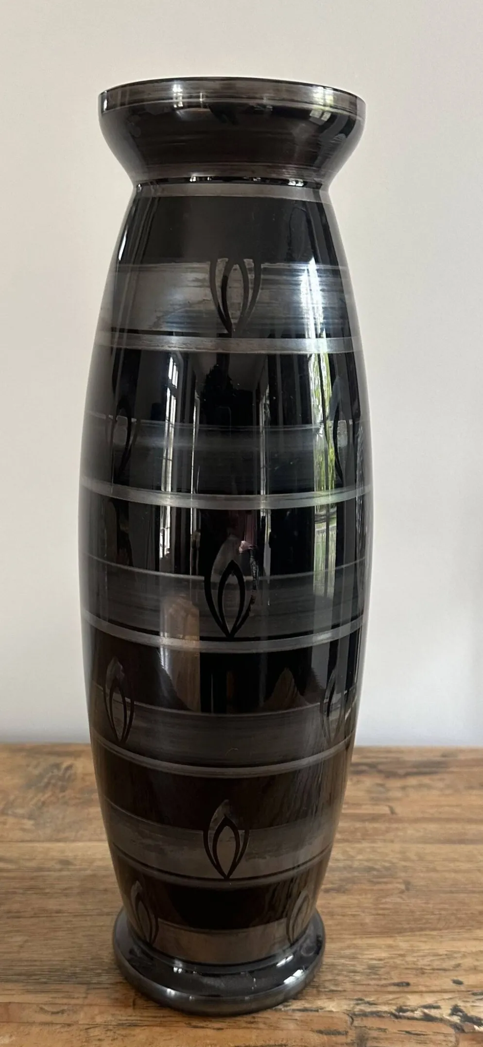 Vase art déco en verre noir et argent signé hem années 30