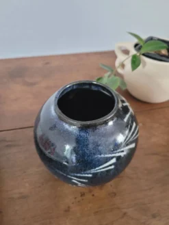 Vase boule en grès vernissé