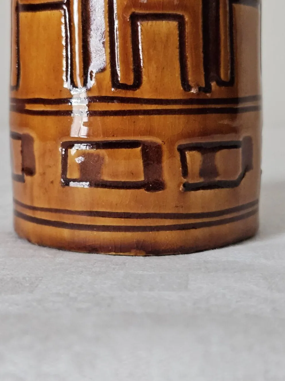 Vase bouteille italien signé, 1950-60