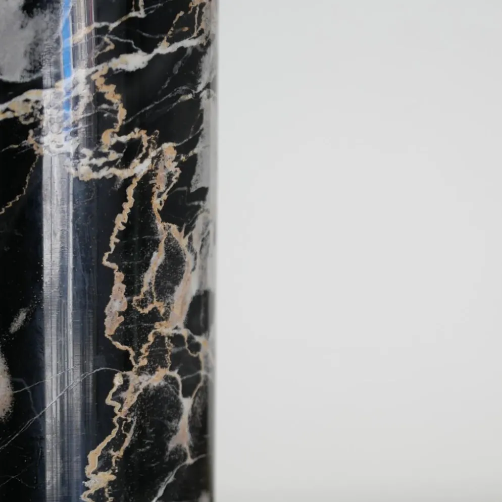 Vase en marbre Portoro noir et doré par Angelo Mangiarotti pour Skipper, années 70.