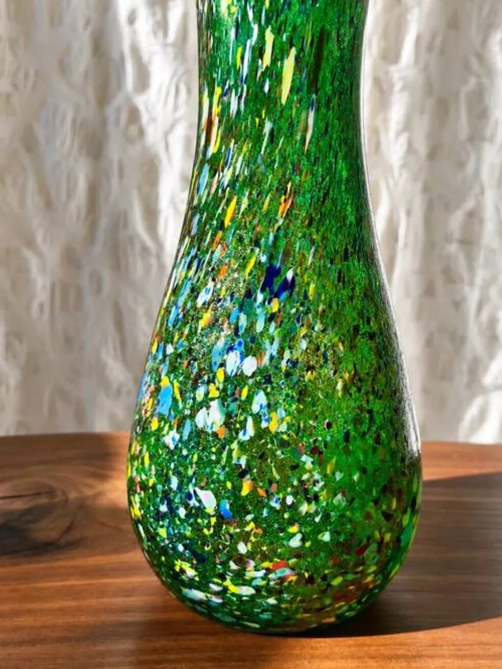Vase en verre art moderne vintage vert Budveszel Gyula Hongrie années 1990