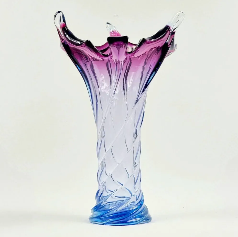 Vase en verre de Murano tordu XL de style mid-century de Fratelli Toso, Italie, années 1960.