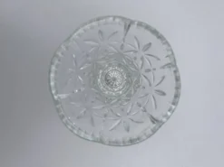 Vase en verre moulé vintage années 60-70, décor géométrique