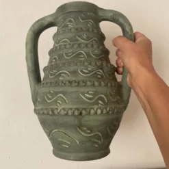 Vase espagnol années 60-70 , céramique vert-de-gris olive , 31 cm