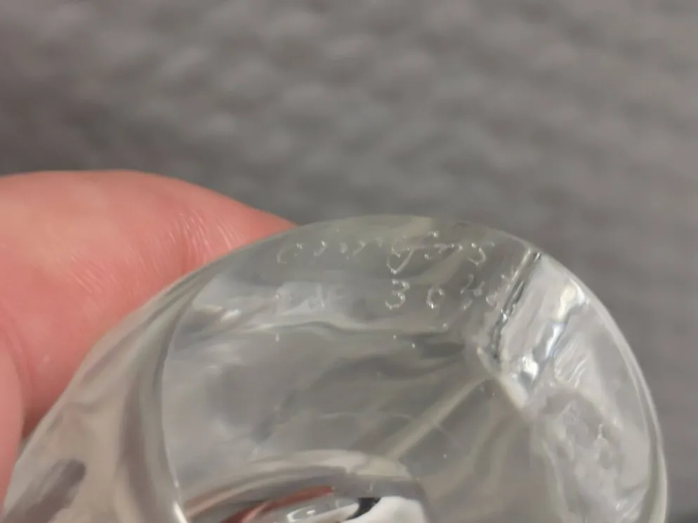 Vase mince transparent en verre cristal d'Örrefors Suède des années 1980.