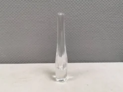 Vase mince transparent en verre cristal d'Örrefors Suède des années 1980.