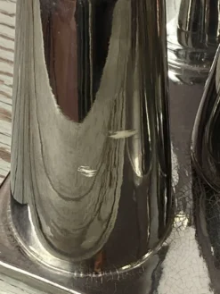 Vase multitubes asymétriques sur socle en céramique argentée, 1970
