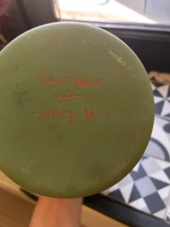 Vase Navajo signé David Willie – 1998 – Poterie gravée traditionnelle