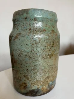 Vase pot de potier en terre turquoise et mordorée