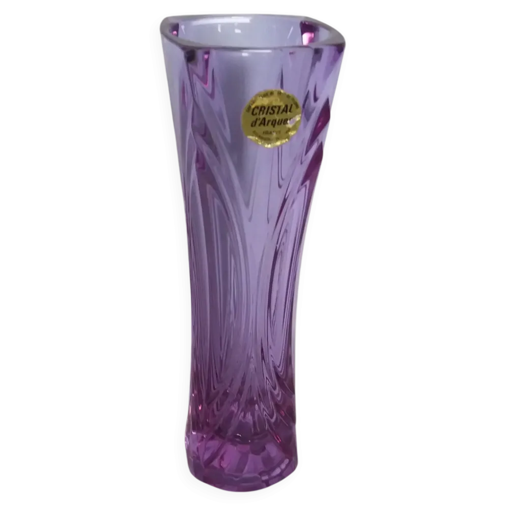 Vase soliflore en cristal violet mauve ciselé, Cristal d’Arques