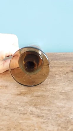 Vase soliflore en verre ciselé et pied en verre fumé
