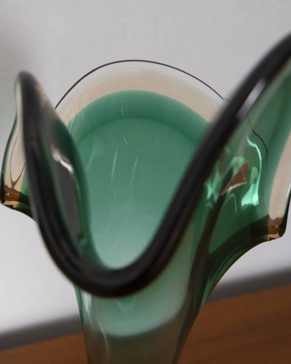 Vase Sommerso en verre de Murano vert par V.A.C. Cimarosti & Pinzan, années 1960