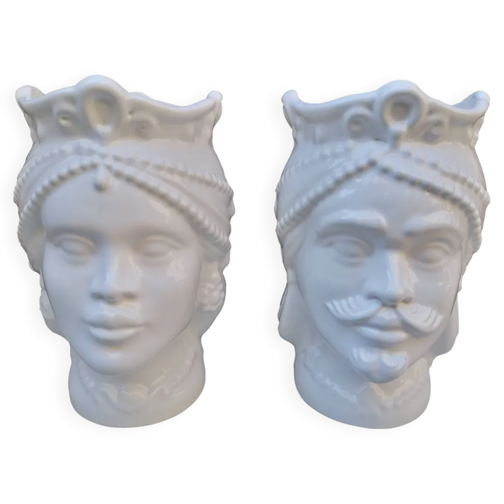 Vases à tête en céramique sicilienne