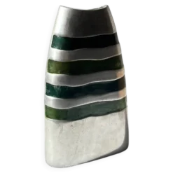 Vase vintage en aluminium brossé et bandes vertes