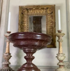 Vasque en marbre rouge griotte vers 1800