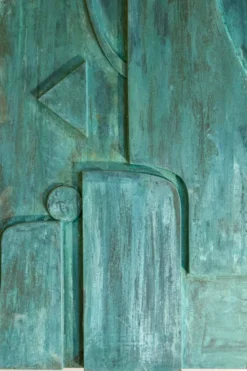 Victoire de Segonzac. Panneau triptyque sculpté et cuivré. Contemporain