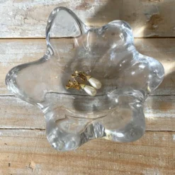 Vide poche , cendrier en verre en cristal forme d'étoile