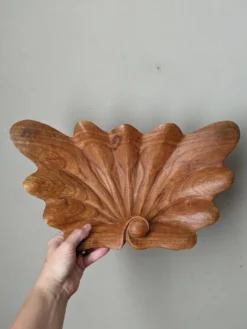 Vide poche coquillage en bois sculpté