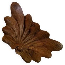 Vide poche coquillage en bois sculpté