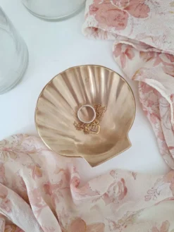 Vide poche coquillage en laiton