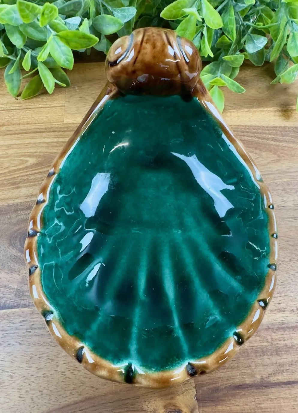 Vide-poche décoratif en céramique forme feuille – vintage