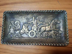 Vide poche en bronze 15,3 X 8 cm 265 grammes signé Max Le Verrier très bon