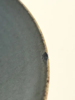 Vide poche en céramique émaillé bleu ciel et signé, Bretagne France 1970