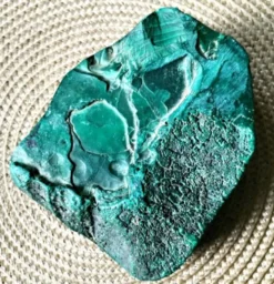 Vide-poche en malachite naturelle du Congo