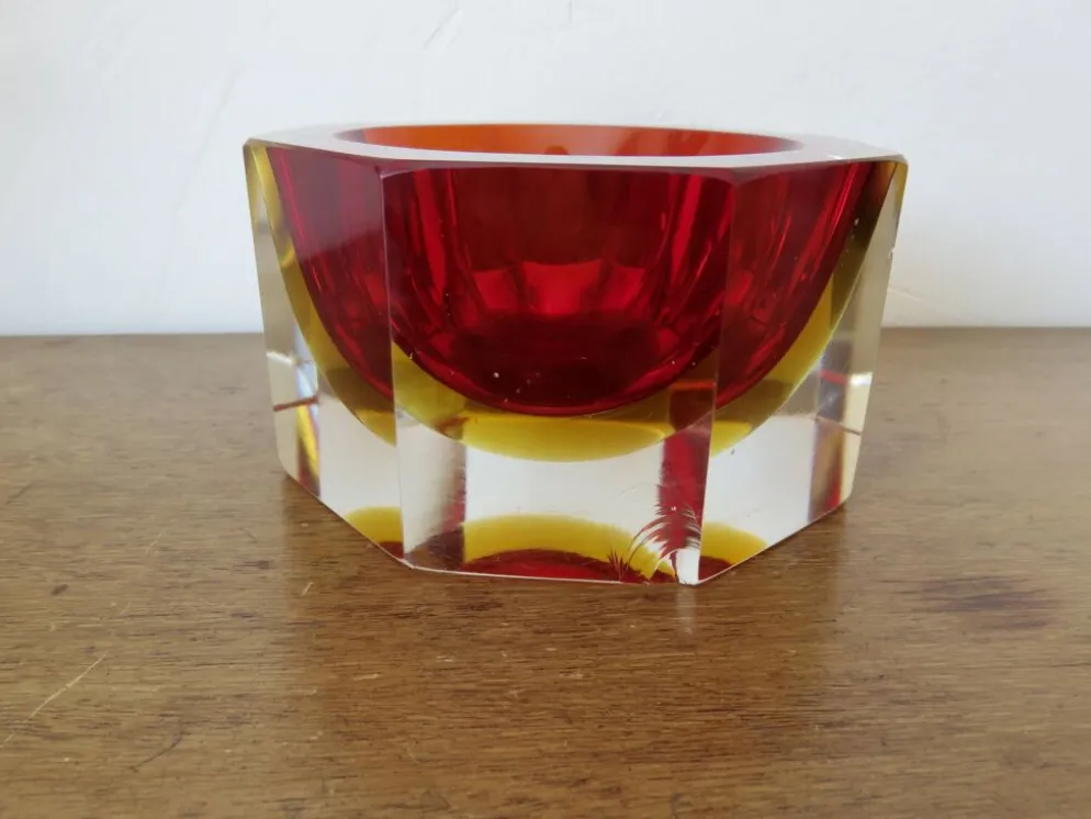 Vide poche ou cendrier octogonal Sommerso Murano, design Flavio Poli, 1970