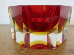 Vide poche ou cendrier octogonal Sommerso Murano, design Flavio Poli, 1970