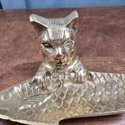 Vide-poche vintage chat poisson en laiton sur socle bois massif