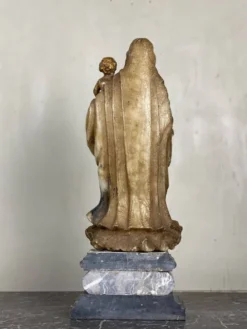 Vierge à l’enfant en albâtre, trace importante de polychromie, Flandre XVIème siècle