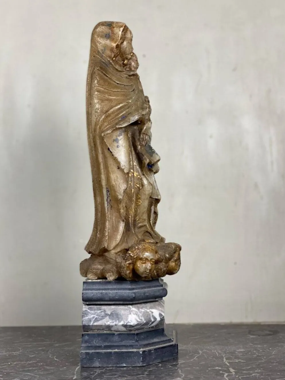 Vierge à l’enfant en albâtre, trace importante de polychromie, Flandre XVIème siècle