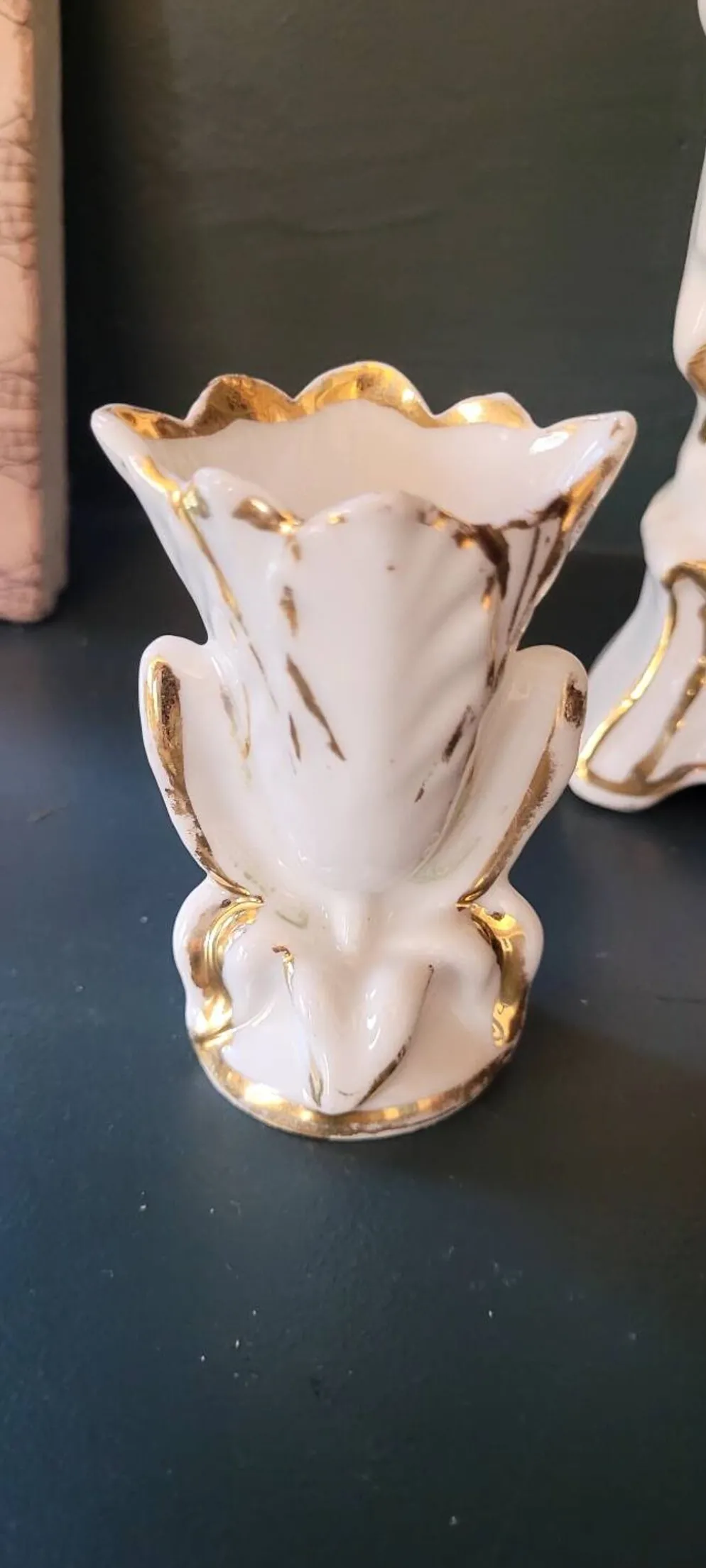 Vierge à l'enfant et vase dorés à l'or fin