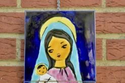 Vierge à l'enfant - peinture sur céramique signée J.Ortega.
